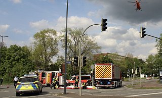 Auch Rettungshubschrauber Christoph 13 war am Donnerstagnachmittag zur Unfallstelle in Gütersloh ausgerückt. - Thorsten Heß