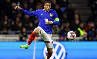 Frankreich mit Kylian Mbappé ist erneut großer EM-Favorit. - Christian Charisius/dpa