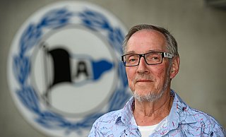 Ehrenpräsident Hans-Jürgen Laufer macht sich für den Frauenfußball bei Arminia Bielefeld stark. - Thomas F. Starke Ehrenpräsident Hans-Jürgen Laufer macht sich für den Frauenfußball bei Arminia Bielefeld stark. - Thomas F. Starke