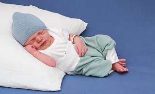 Paul Josef wurde am 19. August geboren. - Baby Smile Fotografie
