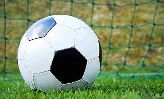 Der FC Gütersloh wird zur Kasse gebeten. Fans sollen bei einem Spiel rassistische Sprüche gerufen haben. - Pixabay