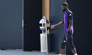 Der angeschlagene Antonio Rüdiger befindet sich noch im Aufbautraining. - Christian Charisius/dpa