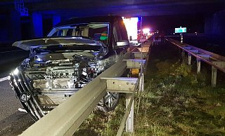 Der Löschzug Spexard rückte mit drei Fahrzeugen aus und sicherte die Unfallstelle ab. - VU A2