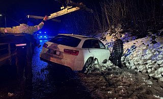 Die Verfolgungsfahrt mit der Bielefelder Polizei endete im Graben. - Paul Brinkmann