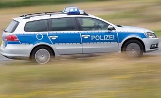 Die Polizei erwischte einen der Jugendlichen, einen 15-Jährigen aus Hiddenhausen - (Symbolbild): picture alliance / dpa