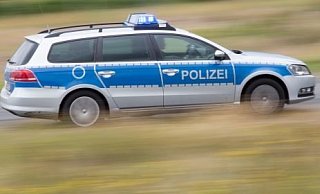 Die Beamten dürften es in diesem Fall nicht übermäßig eilig gehabt haben - die Spurenlage war recht eindeutig. - Verwendung weltweit