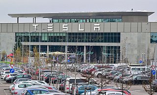 In Grünheide steht die einzige europäische Fabrik des Unternehmens von Milliardär Elon Musk. - Patrick Pleul/dpa