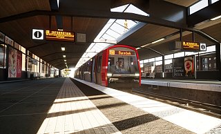 Will noch jemand einsteigen? Ansonsten fahren wir nämlich los mit unserer U-Bahn rund um Hamburg, wir haben einen Zeitplan einzuhalten! - Aerosoft