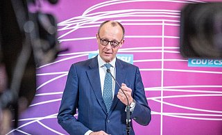 Friedrich Merz beschuldigt die Koalition, das Wahlrecht zu manipulieren. - Michael Kappeler/dpa