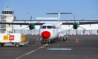 Mit Turbopropmaschinen verbindet die Fluggesellschaft DAT seit 2020 Saarbrücken mit Berlin und Hamburg. Ähnliche Flugzeuge könnten auch von Paderborn/Lippstadt nach München fliegen. - Jennifer Weyland