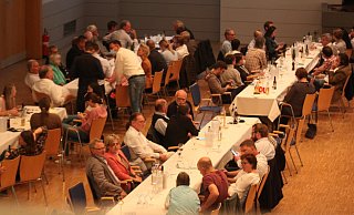 Die Wahlveranstaltung am Sonntag im Stadtgarten. - Björn Kenter