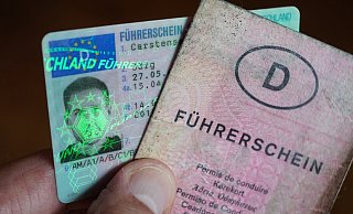 Der rosa "Lappen" soll der Vergangenheit angehören.  - picture alliance / Jörg Carstensen