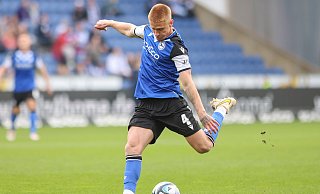 Louis Oppie verhinderte ein Sandhäuser Tor auf der Linie, leitete aber auch das 1:1 mit einem schlechten Pass ein. - Oliver Krato