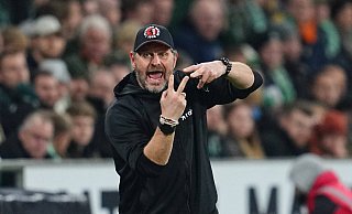 Steffen Baumgart ist seit dem 2. Januar 2025 Trainer des Bundesligisten 1. FC Union Berlin. Am vergangenen Freitag unterlag er mit den Köpenickern 0:1 beim SV Werder Bremen. - IMAGO/DeFodi Images Steffen Baumgart ist seit dem 2. Januar 2025 Trainer des Bundesligisten 1. FC Union Berlin. Am vergangenen Freitag unterlag er mit den Köpenickern 0:1 beim SV Werder Bremen. - IMAGO/DeFodi Images