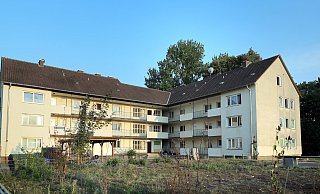 Das Gebäude Werrestraße 117 d ist das frühere Obdach der Stadt Herford. 2014 hat es die Ev. Diakoniestiftung übernommen, die hier Wohnungen direkt an Menschen vermietet, die auf dem freien Wohnungsmarkt wenig Chancen hätten. Auch Notunterkünfte der Stadt sind im Haus. - Frank-Michael Kiel-Steinkamp