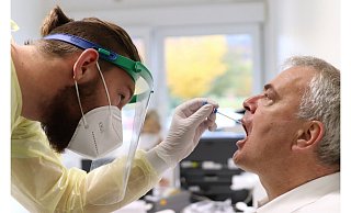 Die Corona-Test-Zentren der Mühlenkreiskliniken sind an den Feiertagen geöffnet. - Lehn Alexander
