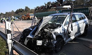 Der Verkehrsunfall um 14.46 Uhr hatte eine 90-minütige Vollsperrung der Strecke zwischen dem Autobahnkreuz Bielefeld und der Anschlussstelle Gütersloh geführt. - Andreas Eickhoff