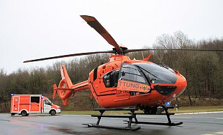 53 mal ist der Rettungshubschrauber Christoph 13 im Jahr 2020 im Kreis Höxter gelandet. 23 mal häufiger als im Jahr 2019 - dabei ereigneten sich im vergangenen Jahr weniger Unfälle. - David Schellenberg