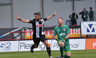 Sascha Korb nach seinem Treffer zur 2:0-Führung des SC Verl. - Jens Dünhölter