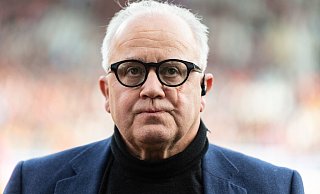 DFB-Präsident Fritz Keller gerät zunehmend unter Druck nach seiner verbalen Entgleisung. - Foto: Patrick Seeger/dpa