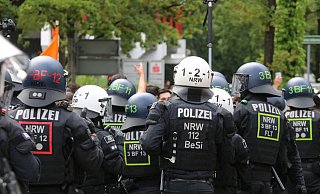 Bei der ersten Anti-Polizei-Demo im Juli diesen Jahres kam es zu Ausschreitungen und vorläufigen Festnahmen. - Claus Frickemeier