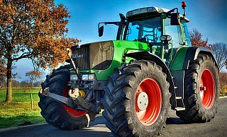 Der Fahrer des Treckers reagierte schnell. - Symbolbild: Pixabay