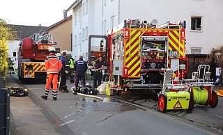 Die Feuerwehr musste am Abend zu einem Brand an der Bremer Straße ausrücken. - Charlotte Mahncke