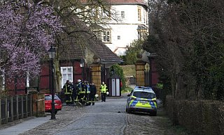 Spaziergänger entdeckten am Sonntag die Leiche in der Ems in Rheda. - Andreas Eickhoff