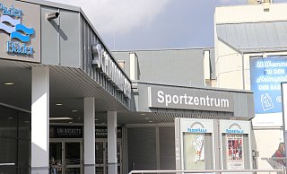 Die 1977 errichtete Vierfachhalle bereitet den Paderbornern schon länger Sorgen. - Mareike Gröneweg