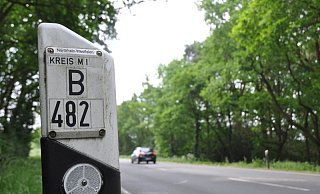 Auf der B482 zwischen Seelenfeld und Wasserstraße sind im Mai 2016 bei einem Unfall vier Menschen gestorben. - Archiv/Schwan