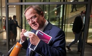 CDU-Chef Armin Laschet steht nach der historischen Wahlschlappe der Union unter Druck. - Foto: Kay Nietfeld/dpa