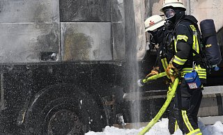 Eine riesige Rauchwolke stieg in den Himmel, die mehrere Kilometer weit zu sehen war. - Andreas Eickhoff