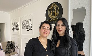 Ijlal Dalkilic (l.) und Svetlana Mihaylova haben in Rehme den Beauty-Salon "Cleopatra" eröffnet. - Nicole Sielermann