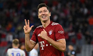 Traf dreimal gegen die Hertha: Bayerns Stürmerstar Robert Lewandowski. - Foto: Sven Hoppe/dpa