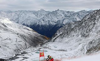 Die Österreicherin Julia Scheib feierte in Sölden ihren ersten Weltcup-Sieg. - Expa/Johann Groder/APA/dpa