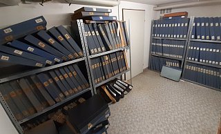 Im Archiv der Neuen Westfälischen sind die Zeitungen aus fast 80 Jahren abgeheftet. - Gregor Winkler