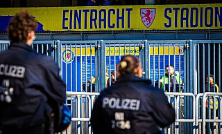 Beim Derby zwischen Braunschweig und Hannover soll es keine personalisierten Tickets geben. - Moritz Frankenberg/dpa