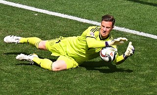 Marc-André ter Stegen in Aktion gegen Frankreich. - Marijan Murat/dpa