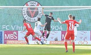 Das Hinspiel zwischen Viktoria Köln und dem SC Verl endete 1:1. - Jens Dünhölter