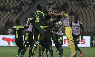 Die Spieler aus dem Senegal jubeln. - Foto: Ayman Aref/dpa