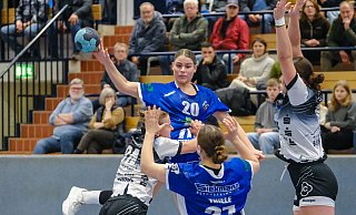 Jöllenbecks Emma Pfennig brauchte Zeit, um in ihr Spiel zu finden, war aber am Ende mit 14 Treffern die herausragende Schützin des TuS 97. - Andreas Zobe