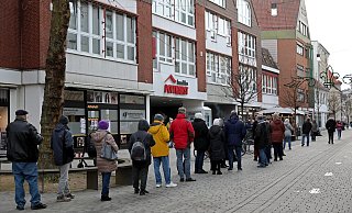 Seit Mittwoch wird im ehemaligen Saturn-Gebäude in Herford geimpft. - Frank-Michael Kiel-Steinkamp