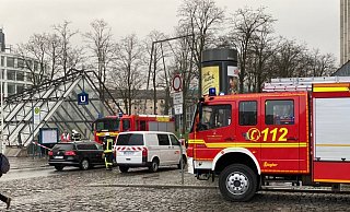 Die Feuerwehr am Einsatzort. - Mike Dennis Müller