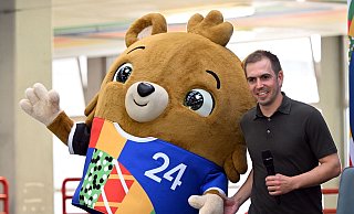 Das EM-Maskottchen wird Albärt heißen. Der Name erhielt in einer Abstimmung 32 Prozent der Stimmen. - Federico Gambarini/dpa