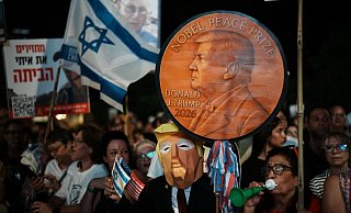 Bei der Kundgebung in Tel Aviv waren «Danke Trump»-Sprechchöre zu hören. - Emilio Morenatti/AP/dpa