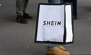 Das Portal Shein wird unter anderem für Produktqualität, mangelnde Kontrollen und unfaire Wettbewerbsbedingungen kritisiert. - Julien Mattia/Le Pictorium via ZUMA Press/dpa