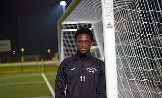Sekou Eickholt ist Flügelstürmer in der Fußball-Oberliga beim SC Verl II. - Christian Geisler