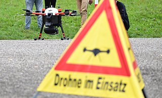 Der Kauf einer Drohne bringt auch Pflichten mit sich. Mit einigen Hinweisen können illegale Flüge vermieden werden. - Bernd Weißbrod