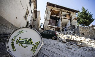 Insgesamt starben bei dem Erdbeben im August 2016 mindestens 299 Menschen. (Archivbild) - picture alliance / dpa