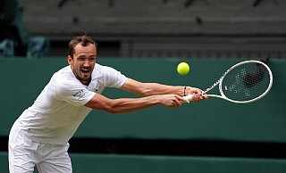 Der bekannteste Name unter Russlands Sportlern in Olympia ist Daniil Medwedew - hier bei seinem Auftritt in Wimbledon (Archivbild) - Jordan Pettitt/PA Wire/dpa
